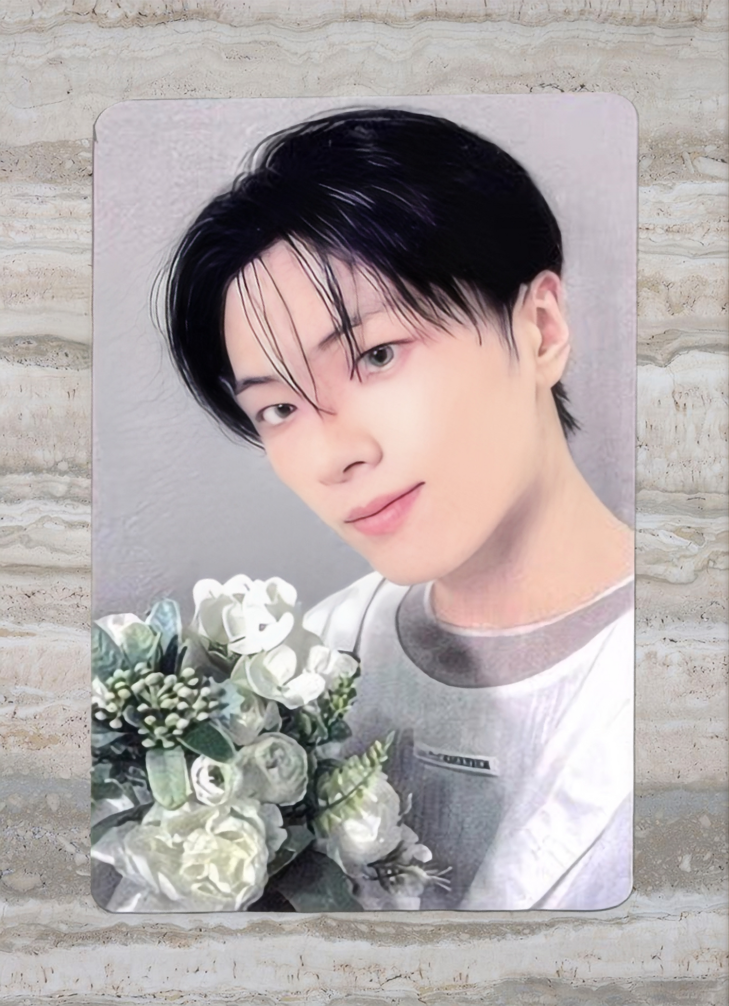 Flower view of enhypen Jay Untold Romance Yzy Yizhiyu Flower Ver. Pob Photocard photocard
