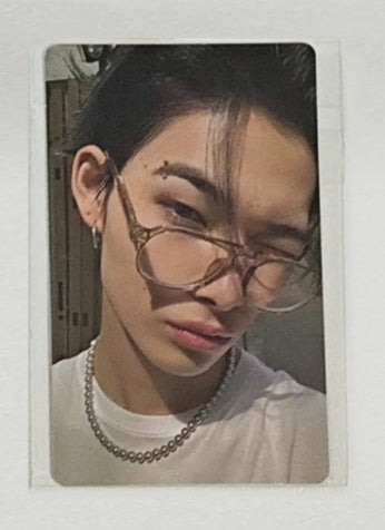 Front view of enhypen Niki Romance Untold Xo Broadcast Photocard photocard