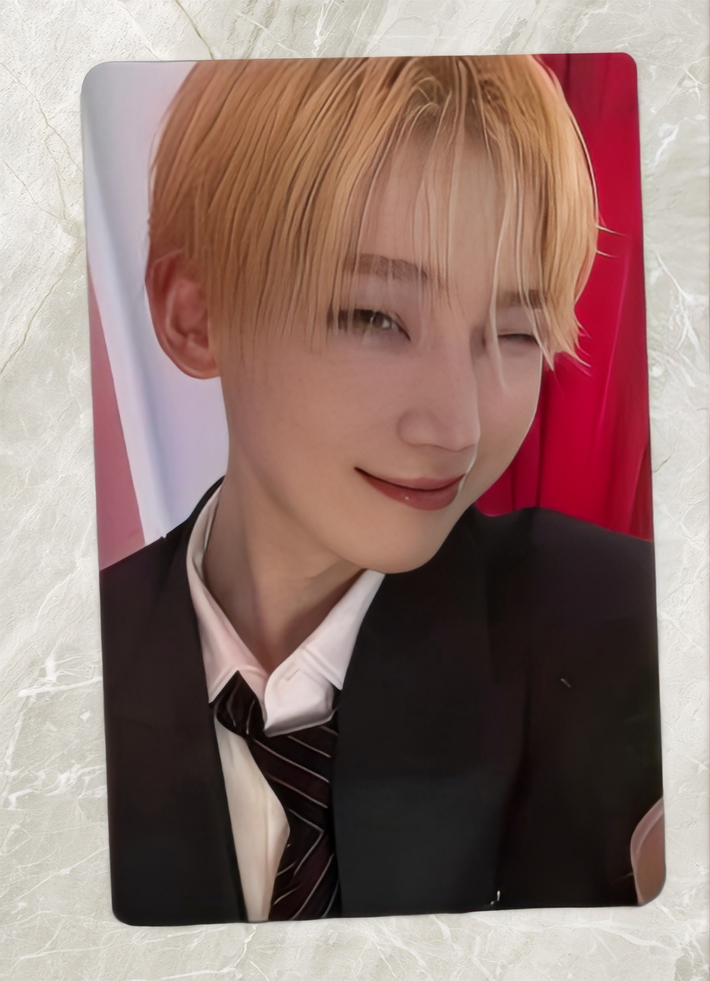 Front view of enhypen Sunoo Untold Romance Yzy Yizhiyu 5.0 Video Call Pob Photocard photocard