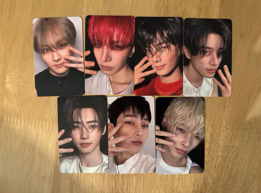 Front view of enhypen Ot7 Dark Blood Yzy Yizhiyu Pre-Order Benefit Pob Photocard photocard