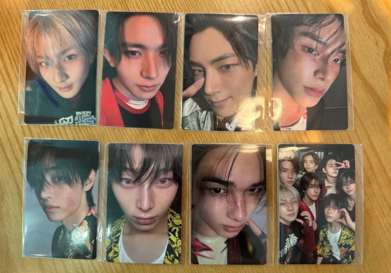 Front view of enhypen Fullset Desire Weverse Showcase Pob Photocard photocard