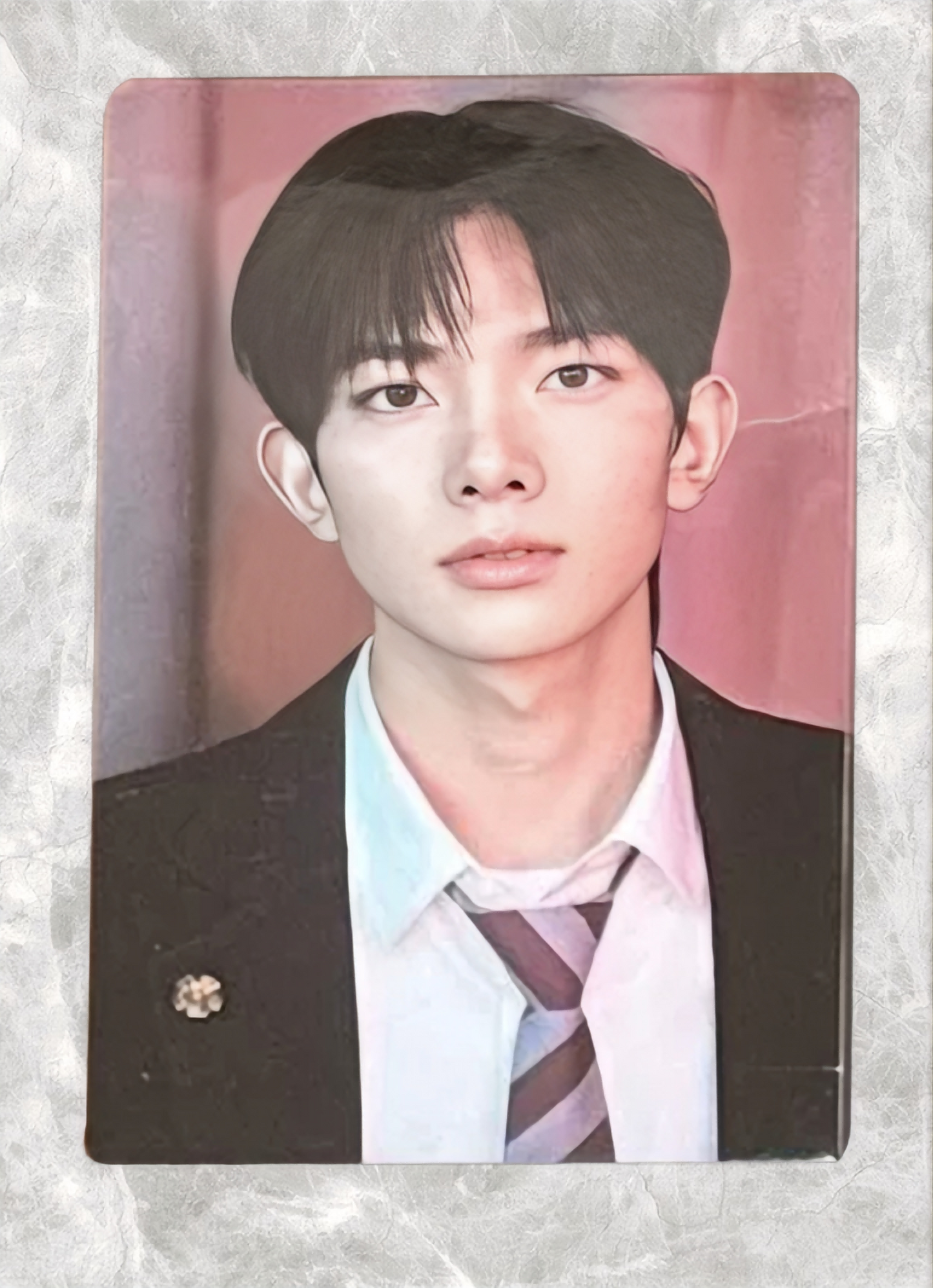 Front view of enhypen Heeseung Border Carnival M2U Pob Photocard photocard