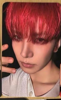 Front view of enhypen Heeseung Dark Blood Yzy Yizhiyu Pre-Order Benefit Pob Photocard photocard