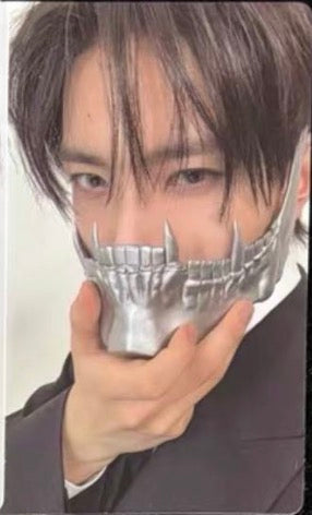 Front view of enhypen Heeseung Desire Weverse Pob Photocard photocard