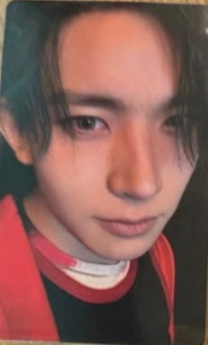 Front view of enhypen Heeseung Desire Weverse Showcase Pob Photocard photocard