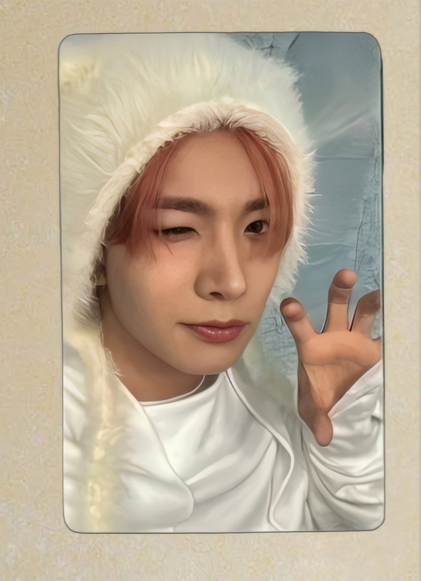 Front view of enhypen Heeseung Untold Romance Day Dream Yzy Yizhiyu Video Call 2.0 Pob Photocard photocard