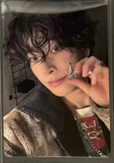 Enhypen untold romance yzy yizhiyu video call round 4 pop photocard