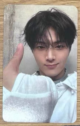 Front view of enhypen Jay Dark Moon Powerstation Pob Photocard photocard