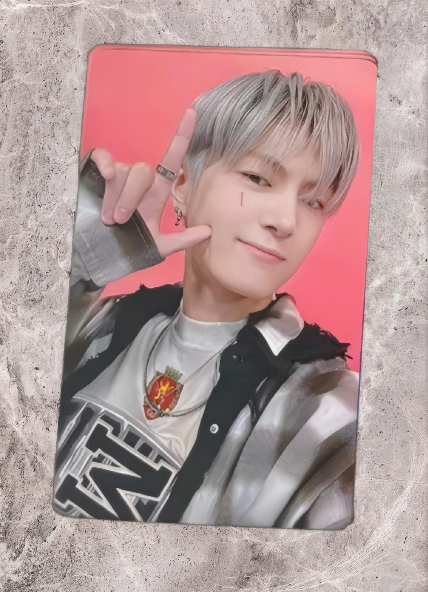 Front view of enhypen Jay Orange Blood Yzy Yizhiyu 4.0 Video Call Pob Photocard photocard