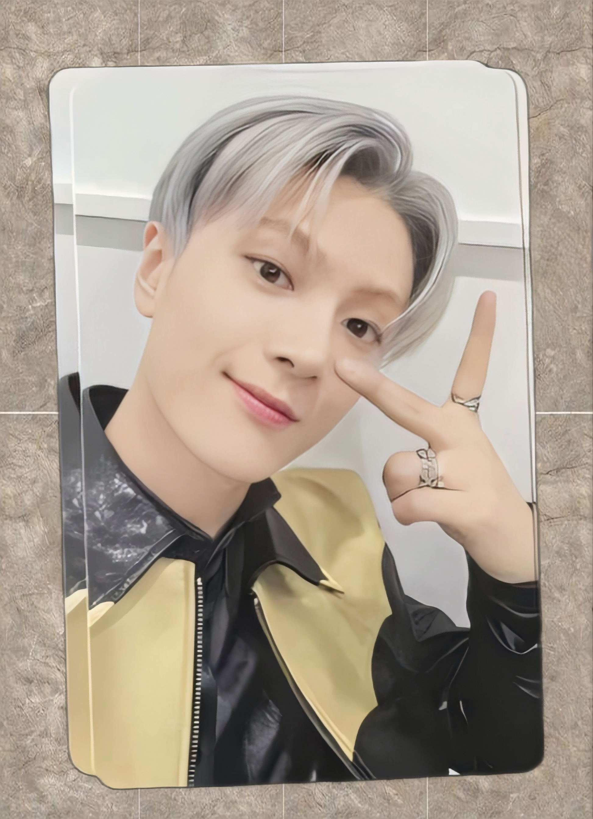 Front view of enhypen Jay Orange Blood Yzy Yizhiyu 6.0 Pob Photocard photocard