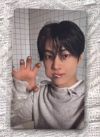 Front view of enhypen Jay Romance Untold Day Dream Kkt Kakaotalk Pob Photocard photocard