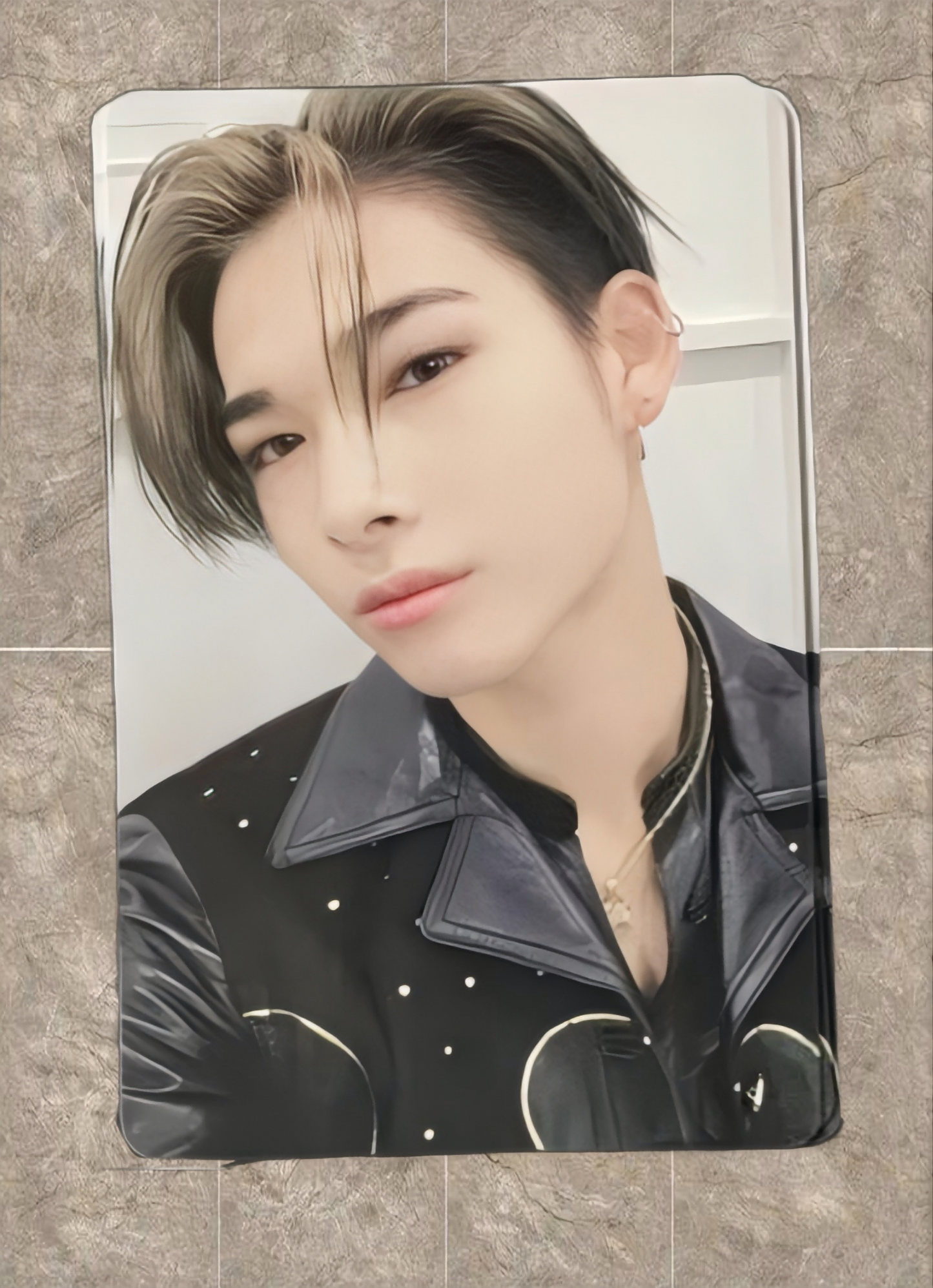 Front view of enhypen Niki Orange Blood Yzy Yizhiyu 6.0 Pob Photocard photocard