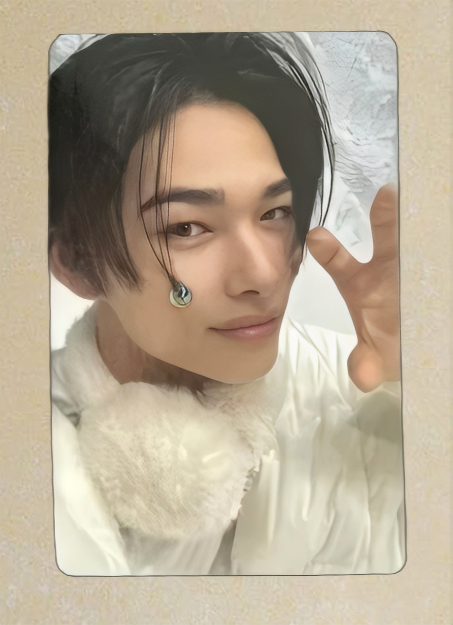 Front view of enhypen Niki Untold Romance Day Dream Yzy Yizhiyu Video Call 2.0 Pob Photocard photocard