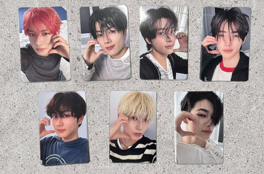 Front view of enhypen Ot7 Untold Romance Day Dream Yzy Yizhiyu 4.0 Video Call Pob Photocard photocard