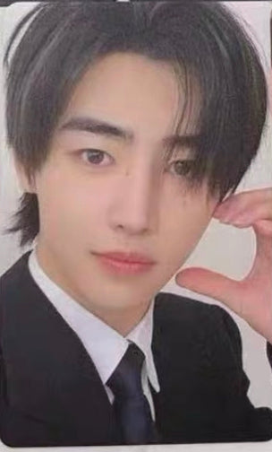 Front view of enhypen Sunghoon Border Carnival M2U Pob Photocard photocard