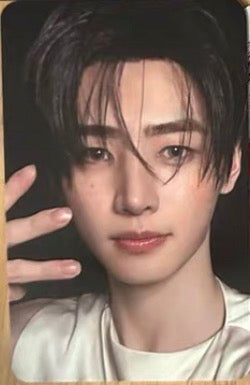 Front view of enhypen Sunghoon Dark Blood Yzy Yizhiyu Pre-Order Benefit Pob Photocard photocard