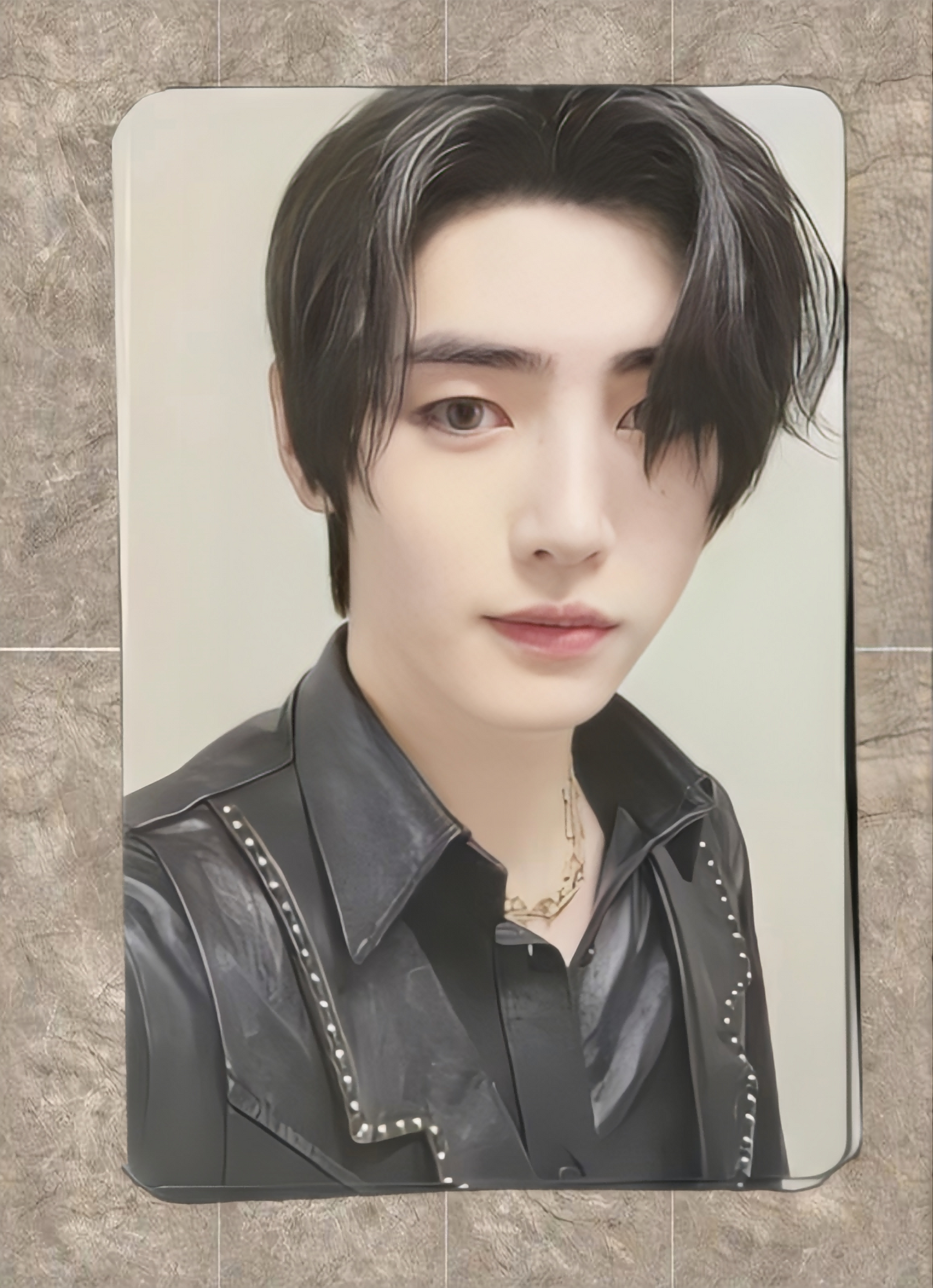 Front view of enhypen Sunghoon Orange Blood Yzy Yizhiyu 6.0 Pob Photocard photocard