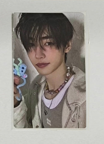 Front view of enhypen Sunghoon Romance Untold Xo Broadcast Photocard photocard