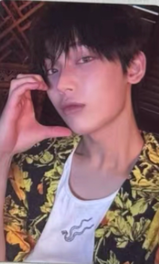 Front view of enhypen Sunoo Desire Unleash Yongsan Pop-Up Pob Photocard photocard